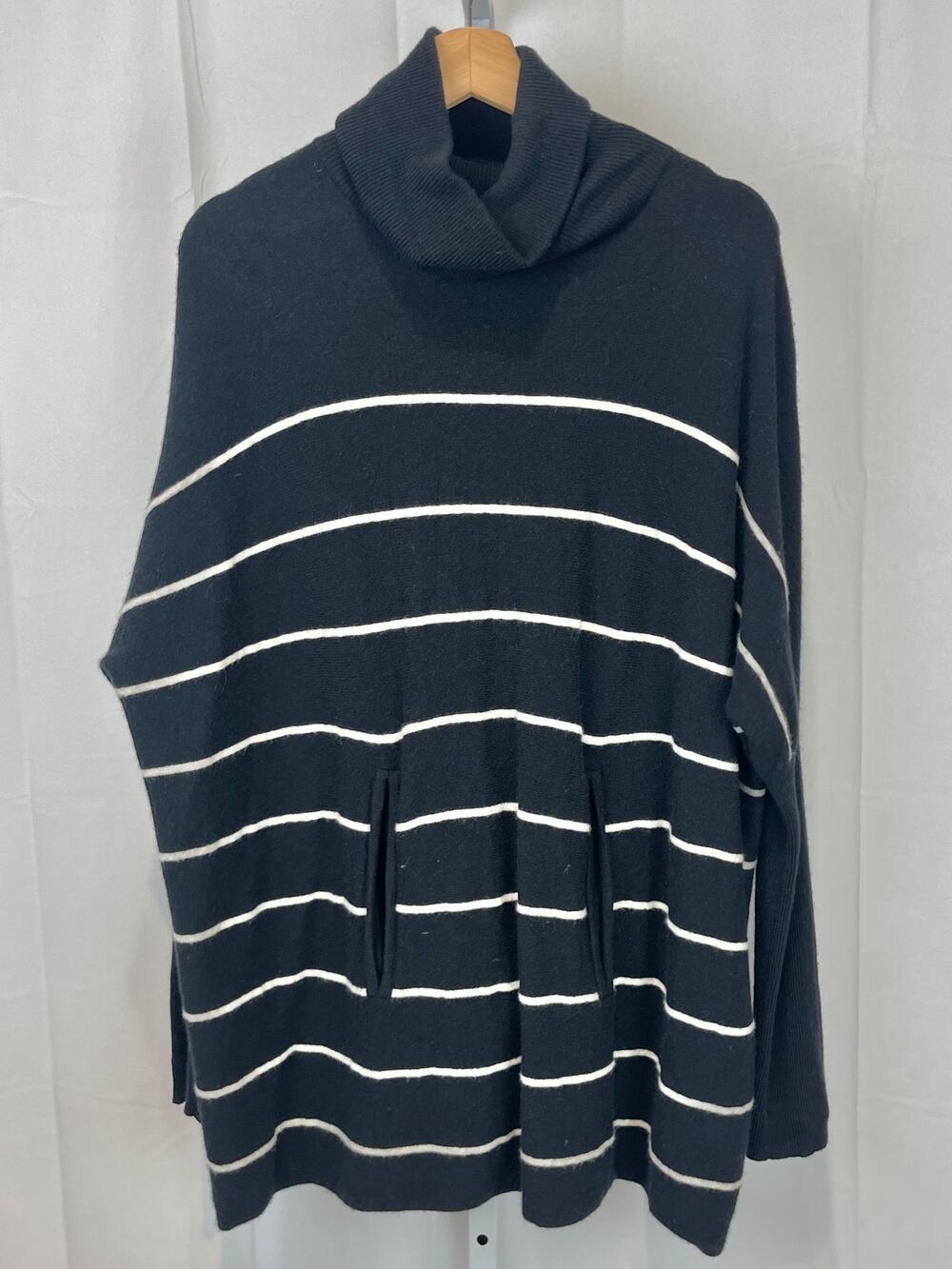 GARNET HILL Striped Wool Cashmere Oversize Turtleneck Sweater 46947 Navy Blue L